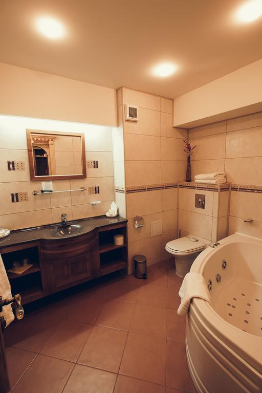 Denisa Boutique Hotel Poiana Brasov Room photo